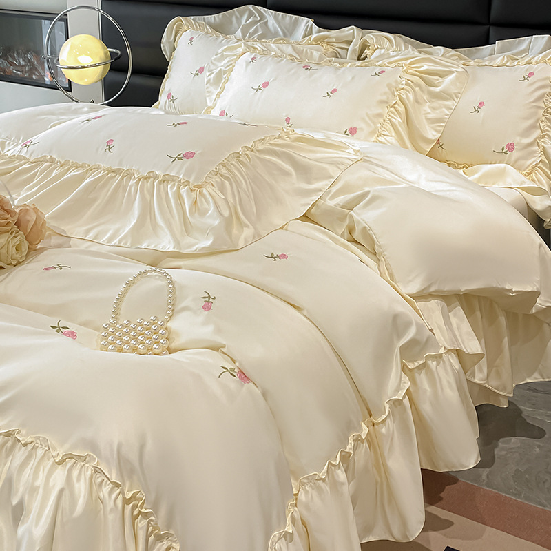 Princess Ice Silk Embroidery B - Silk Sheet Set recension och pris