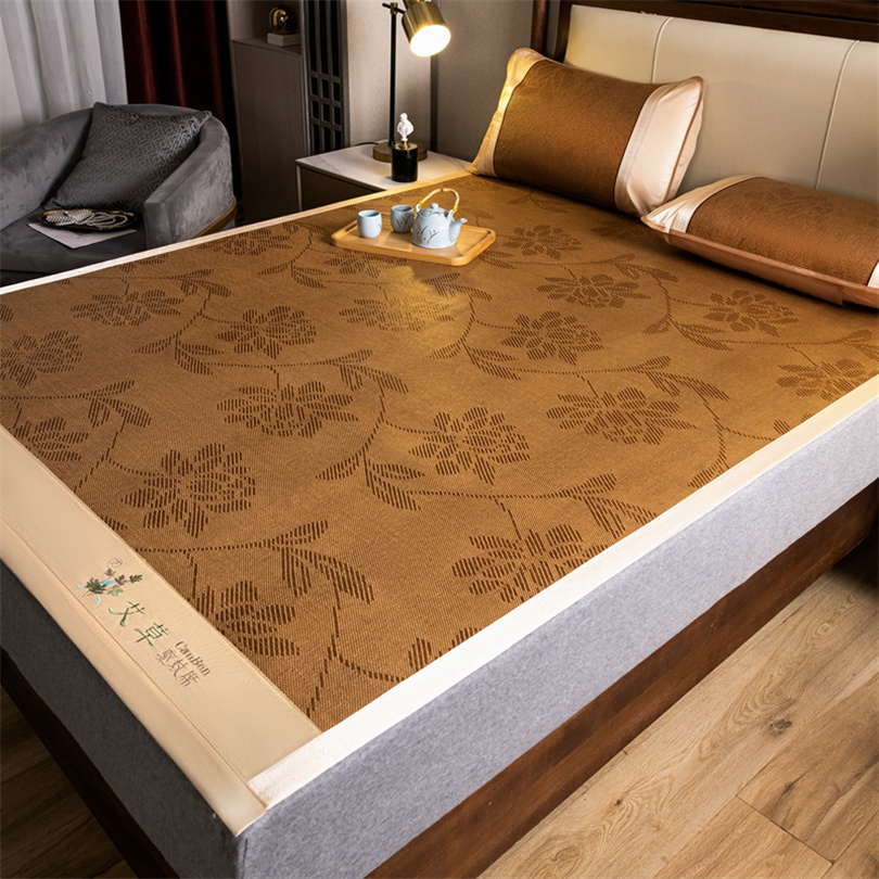 Bamboo Cooling Mat and Pillowc - Silk Sheet Set recension och pris