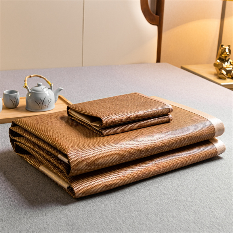 Bamboo Cooling Mat and Pillowc - Silk Sheet Set recension och pris