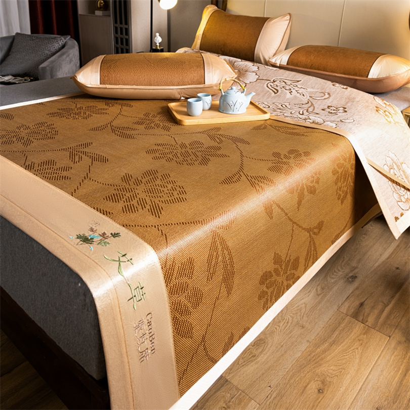 Bamboo Cooling Mat and Pillowc - Silk Sheet Set recension och pris