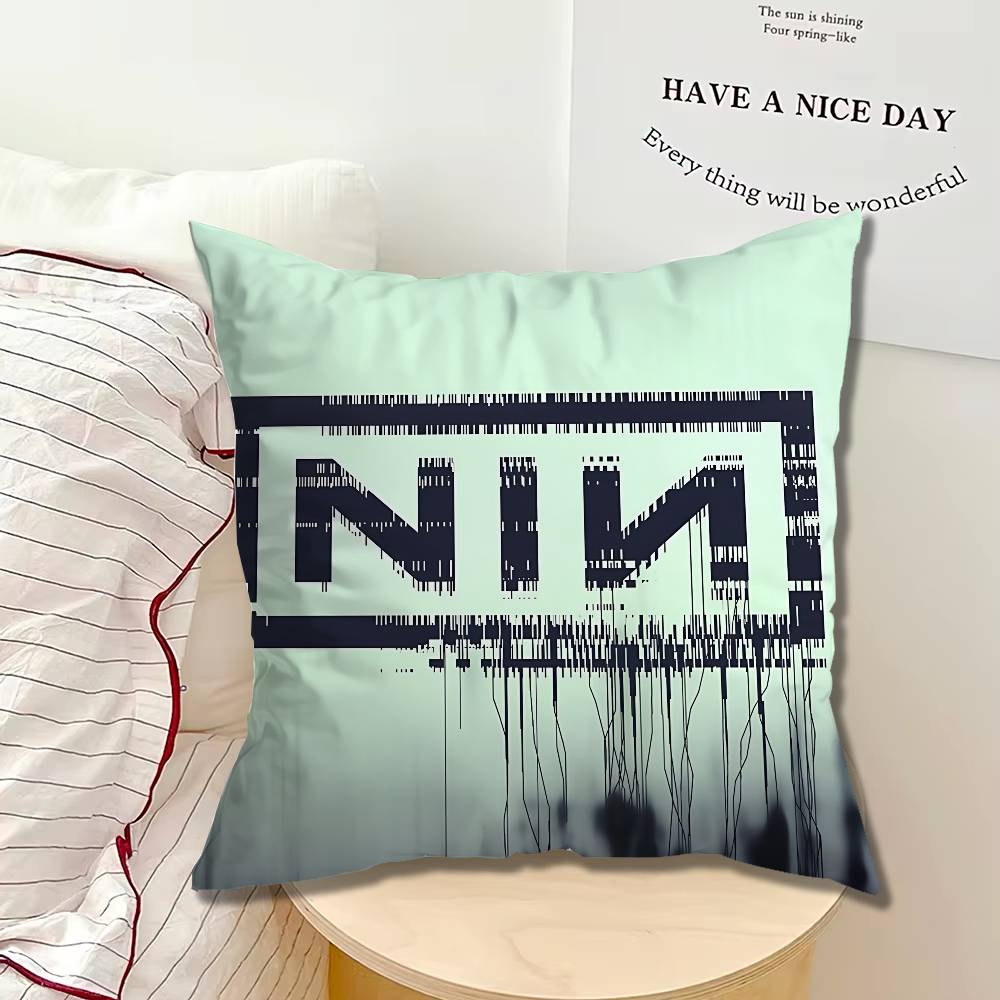 N-Nine Inch Nails The Fragile  - Home Textiles Throw recension och pris